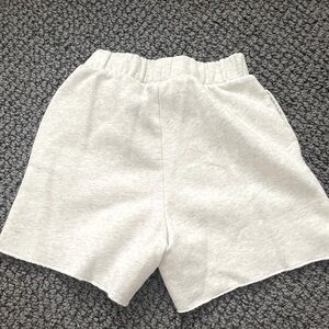 gap grey shorts!!!